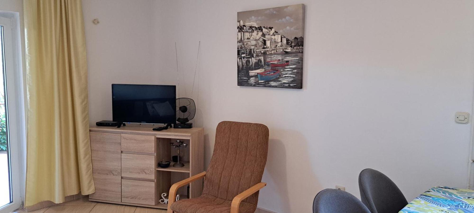 Apartment Jelka Малинска Екстериор снимка
